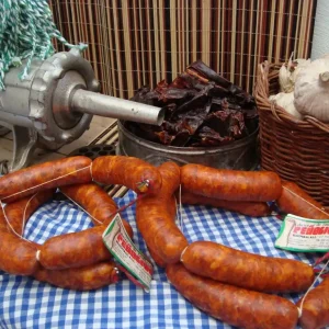 CHORIZOS CASEROS PICANTES PEÑOLITE